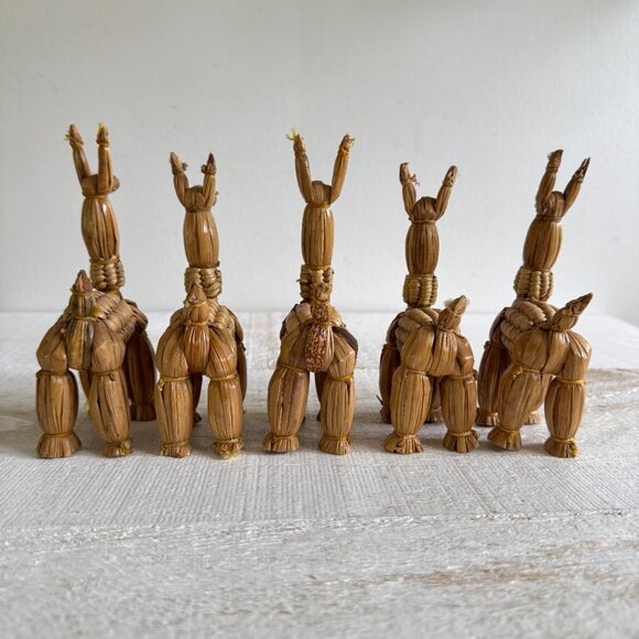 Set of Five Vintage Woven Straw Llamas - South Western Folk Art Woven Donkeys - Picture 4 of 8